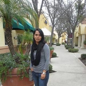 Meet your Posher, Monica