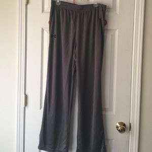 Men's Under Armour gray pants