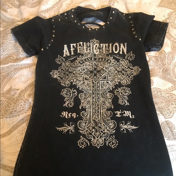 Black affliction top