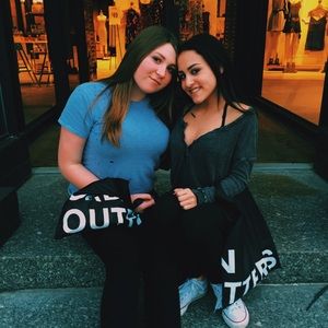 Meet your Posher, Lucy