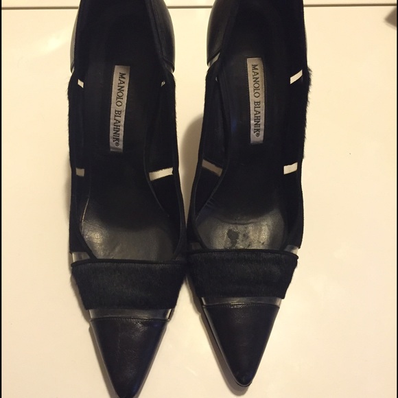 Manolo Blahnik pump
