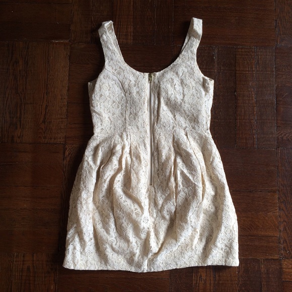 Zip front Cream lace dress