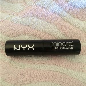 NYX mineral foundation stick