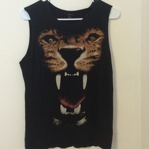 🐯Sleeveless Graphic Top🐯