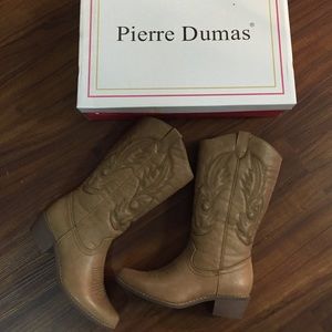 Cowboy boots brand new with box size 7
