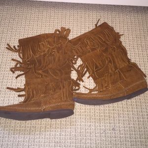 Minnetonka frill boots