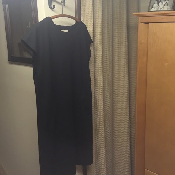 Black shift- lined