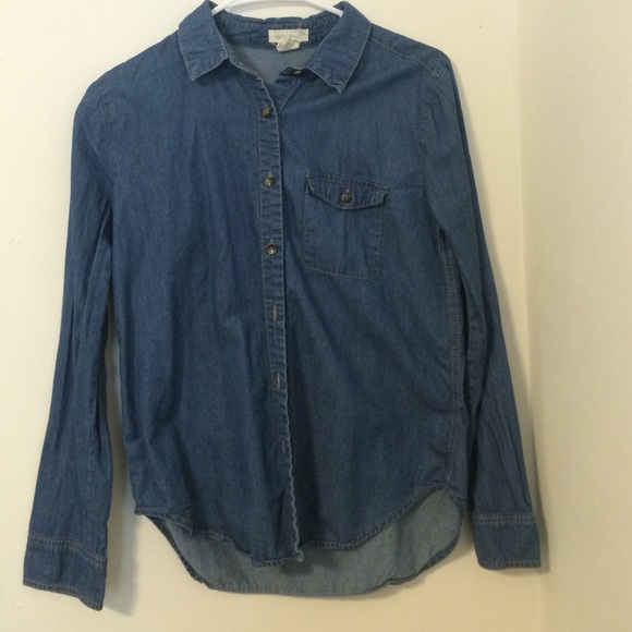 💫Denim Button-Up✨