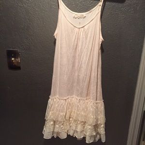 Cream slip with tool and lace bottom