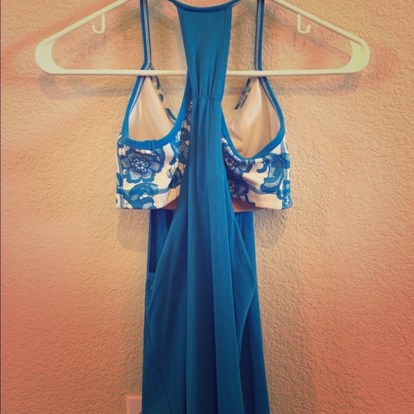 Lululemon No Limits Tank - Size 4