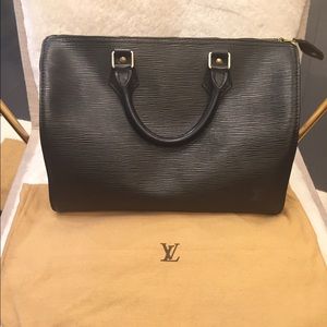 Louis Vuitton Epi Leather Speedy 30 in black