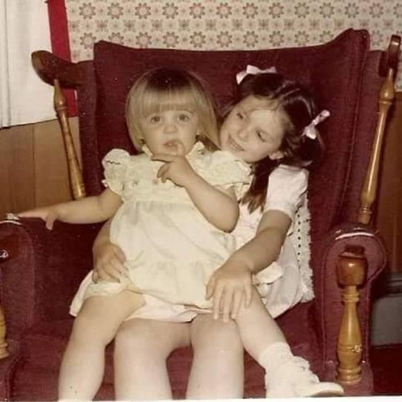 Meet your Posher, Amy - Picture 1 of 1