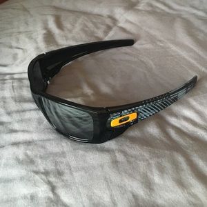 Oakley Sun Glasses