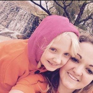 Meet your Posher, Nikki