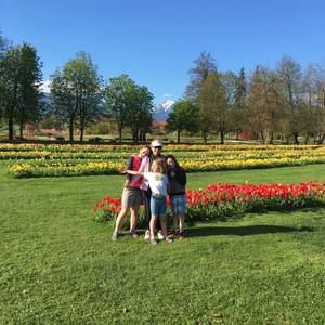 Meet your Posher, Binca