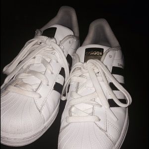 Adidas Superstar size 7 in women's