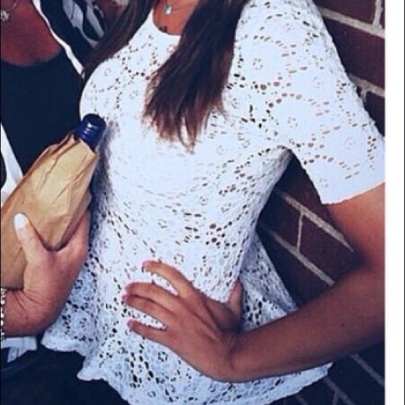 Forever 21 lace short sleeve shirt