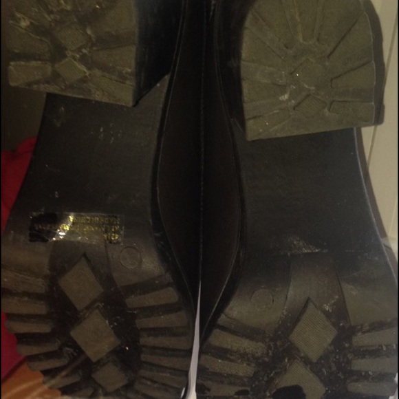 ❌SOLD ON MERCARI❌ Cute chunky heeled ankle boots - Picture 4 of 4