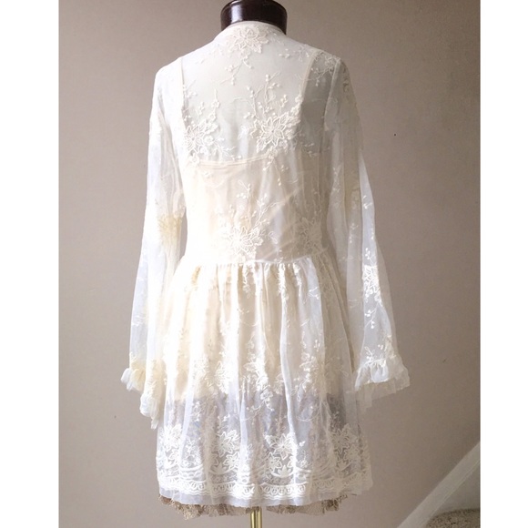 🆕Vintage Embroidered Lace Dress - Picture 2 of 3
