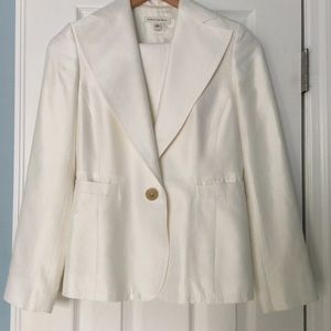 Banana Republic white suit, size 0.