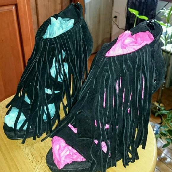 Fringe suede flirty heels - Picture 2 of 4