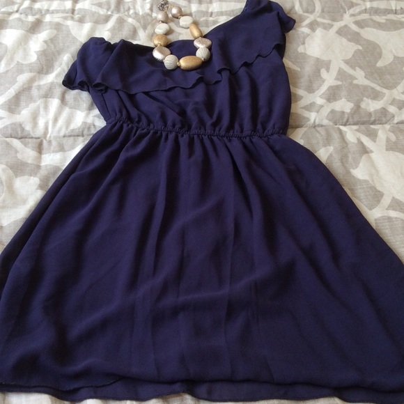 🎉Sale!🎉 Navy One Shoulder Flounce Dress