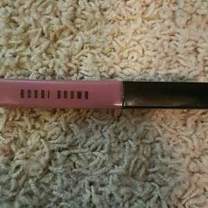 Bobbi Brown lip gloss in Dusty Rose 4