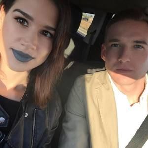 Meet your Posher, Michael'tomi