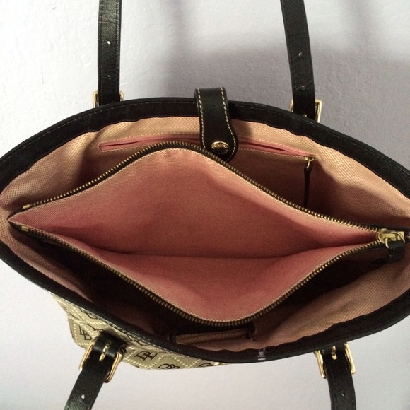 Dooney and Bourke Tote - Picture 2 of 4
