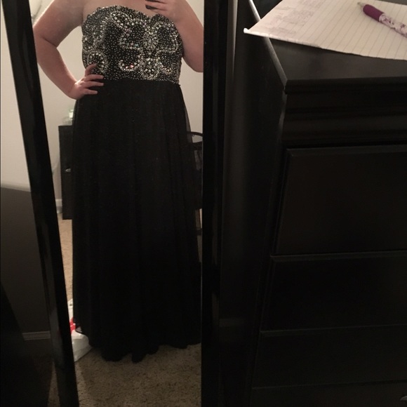 Prom/homecoming dress