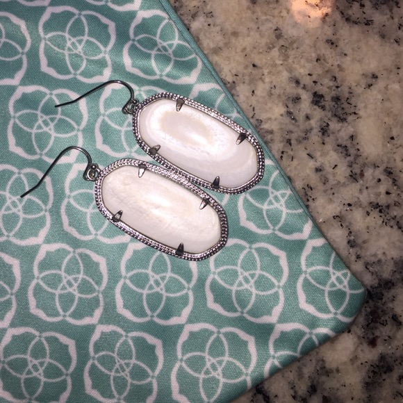 Kendra Scott silver and pearl Elle earrings