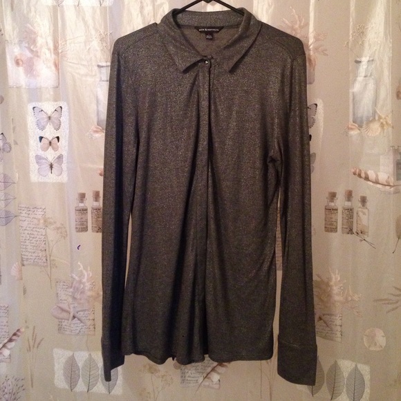 Is a beautiful blouse