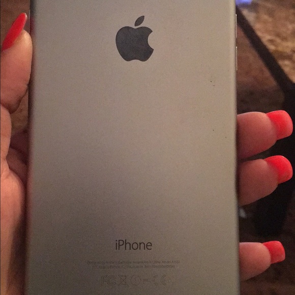 iPhone 6 Plus 64gb - Picture 2 of 2