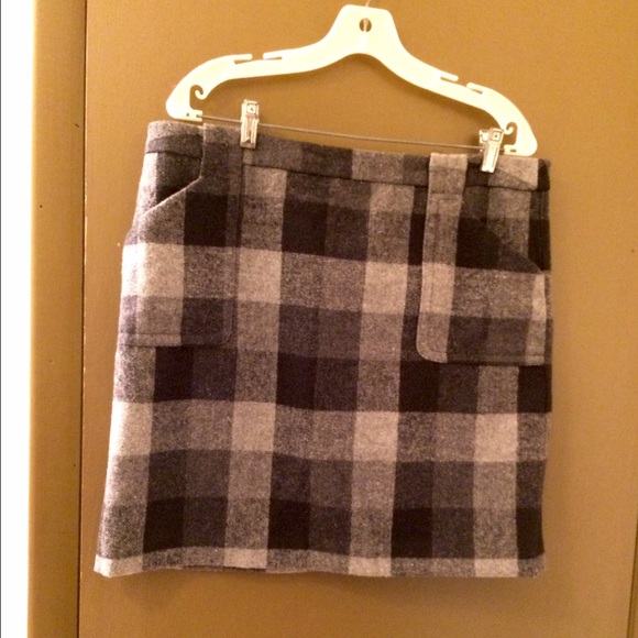 Cute skirt (Liz Claiborne) 🛑Not available 🛑 - Picture 1 of 4