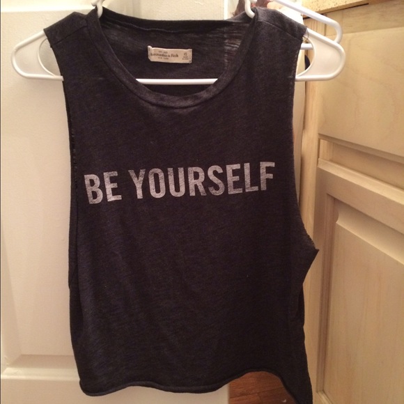 Gently used muscle tee - Picture 1 of 3