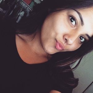Meet your Posher, Alexia