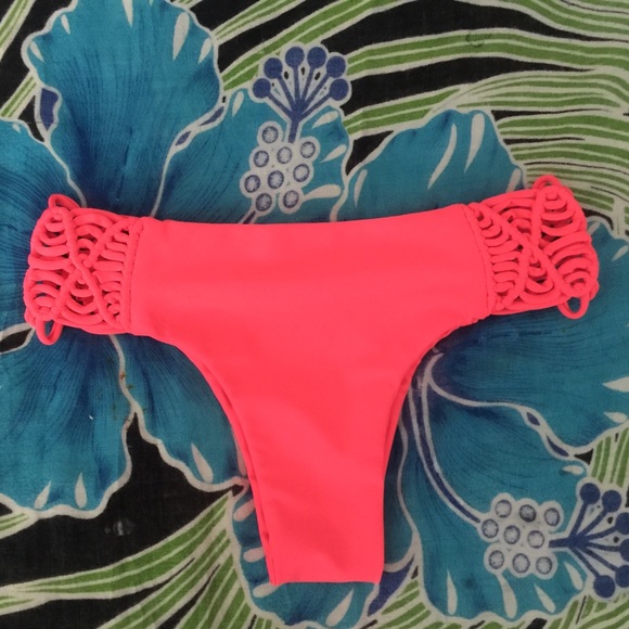 Mikoh bottoms