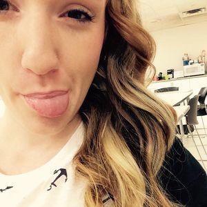 Meet your Posher, Angelina