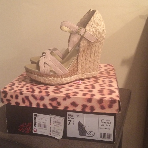 Naughty monkey "breeze" wedge