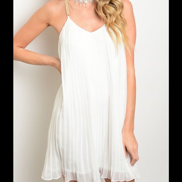 LAST ONE Stunning White Dress - Picture 2 of 3