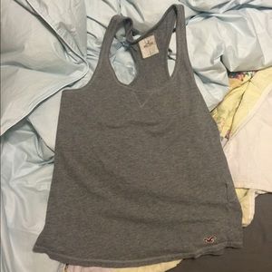 Hollister tee