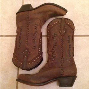 REDUCED new studded distress leather cowgirl boots