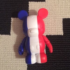 DISNEY VINYLMATION FLAG SERIES: FRANCE
