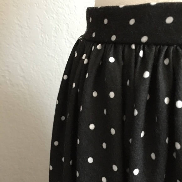 Black polka dot skirt - Picture 3 of 3
