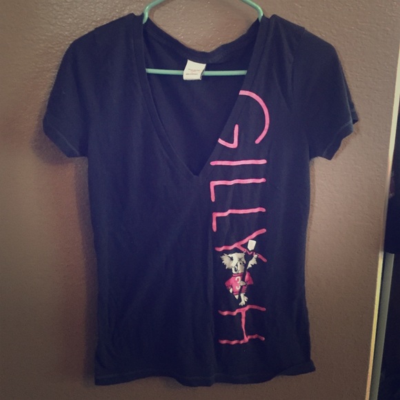 Cute Gilly Hicks shirt