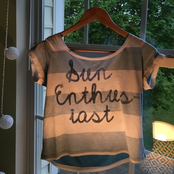 American Eagle short sleeved shirt