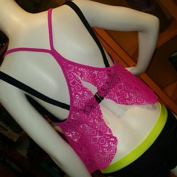 ~Pink fly away lace crop tank S/P NWT - Picture 2 of 3