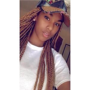 Meet your Posher, Shania