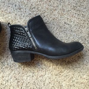 Lucky Brand Ankle Booties