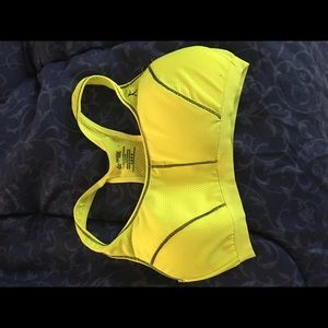 Sports bra large
